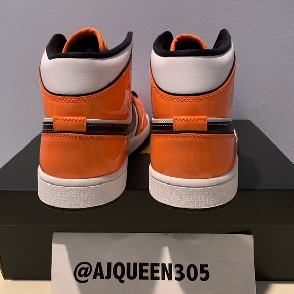 Air Jordan 1 Mid SE Turf Orange Men’s 10 - Picture 4 of 5